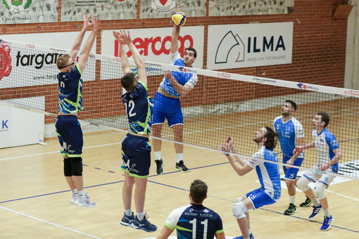 Il VBC Mondovì torna dalla trasferta di Torino con tre punti