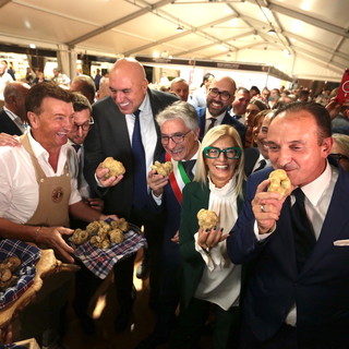 Il ministro Crosetto inaugura l'edizione 2023 della Fiera (foto Daniele Caponnetto)