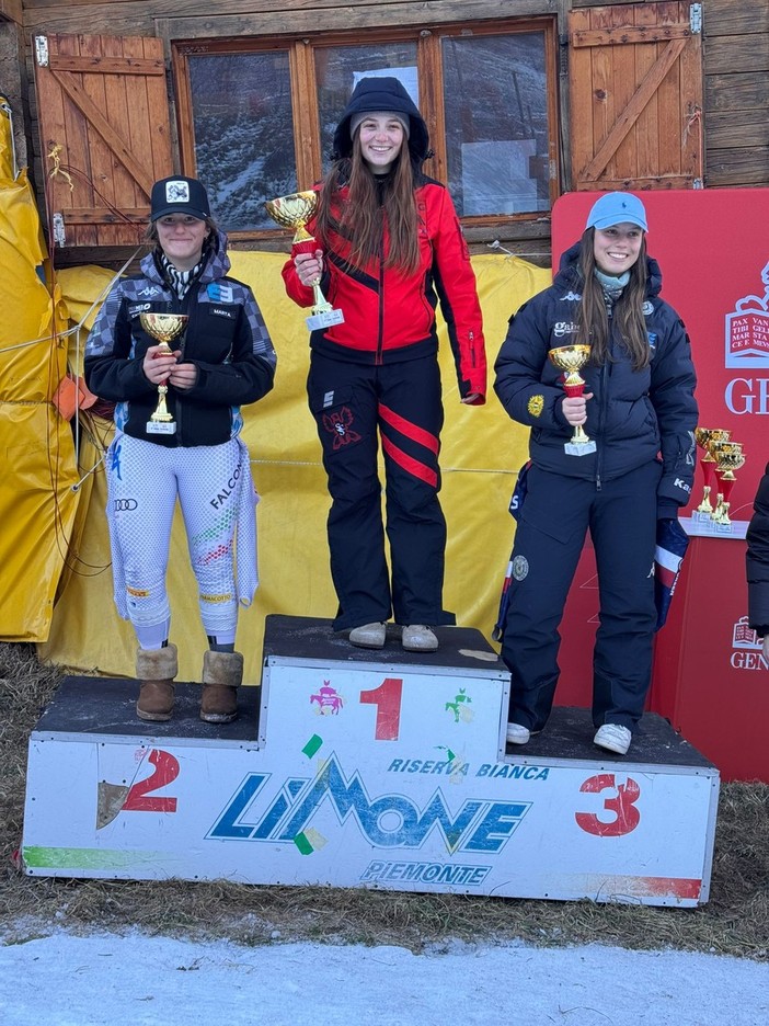 Nelle foto le premiazioni del primo Slalom FIS-NJR di Limone