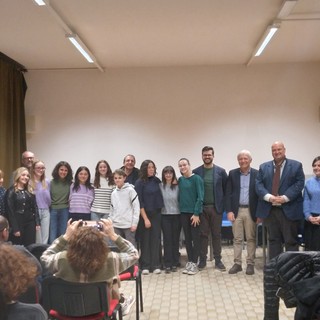 Nel libro del centro culturale San Giuseppe di Alba le chiesette e i piloni campestri del braidese