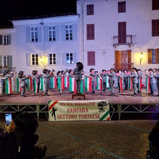 Il concerto della Fanfara dei Bersaglieri di Settimo Torinese a Bra