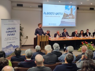 Partecipata assemblea al Palazzo Mostre e Congressi di Alba per Confcooperative Piemonte Sud