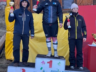 Nelle foto le premiazioni del primo Slalom FIS-NJR di Limone