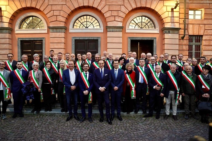 TRENT'ANNI DALL'ALLUVIONE / Ad Alba il ringraziamento del Piemonte ai protagonisti della ricostruzione