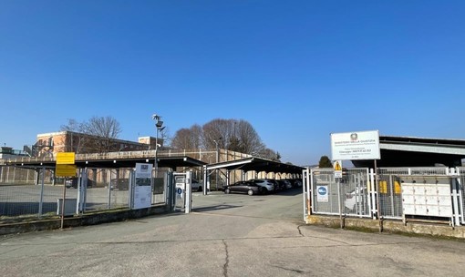 L'ingresso del &quot;Giuseppe Montalto&quot; di Alba