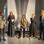 Da sinistra Alberto Gatto, Margherita Fenoglio, Binta Diaw, Patrizia Sandretto Re Rebaudengo e Bernardo Follini all'inaugurazione della mostra a Palazzo Banca d'Alba
