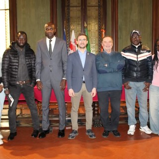 Un ponte tra comunità: l'incontro tra l'associazione dei Senegalesi di Bra, Alba, Roero e Langhe e il sindaco di Alba