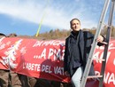 Cirio in Val Maira per la partenza dell'abete: &quot;Era da abbattere. Dal suo legno nasceranno giocattoli&quot; [FOTO E VIDEO]