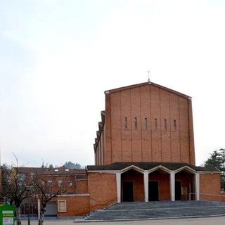 Furto alla chiesa di Cristo Re ad Alba:  sparito il calice donato al fondatore  e primo parroco don Angelo Stella