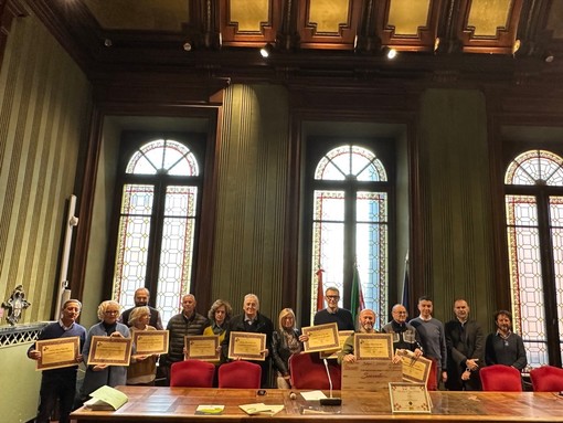 La premiazione dei vincitori in municipio