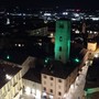 Alba illumina di verde le sue torri   per la settimana di sensibilizzazione  sulla fibrosi cistica