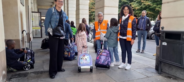 A Bra si torna a scuola con il Pedibus: operative tutte le sette linee cittadine