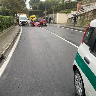 Bra, frontale fra due auto: due feriti trasportati all'ospedale di Verduno