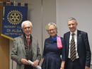 Bruno Geraci, Piera Arata e Paolo Fortuna, Presidente del Rotary Club di Alba (foto: Lucia Erné)