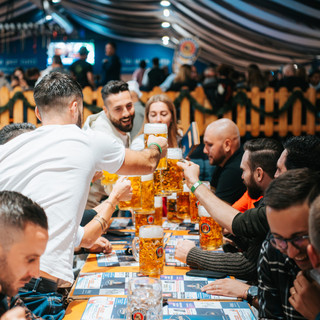 Tanta musica di qualità, motoraduno Harley Davidson e Family Day per la seconda settimana del “Paulaner Oktoberfest Cuneo”