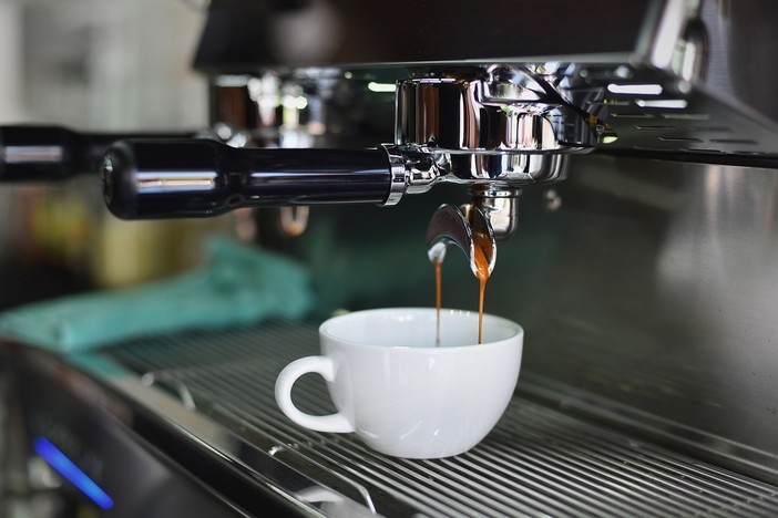 Il caffè a 2 euro: rischio o realtà? La Granda (per ora) resiste agli aumenti