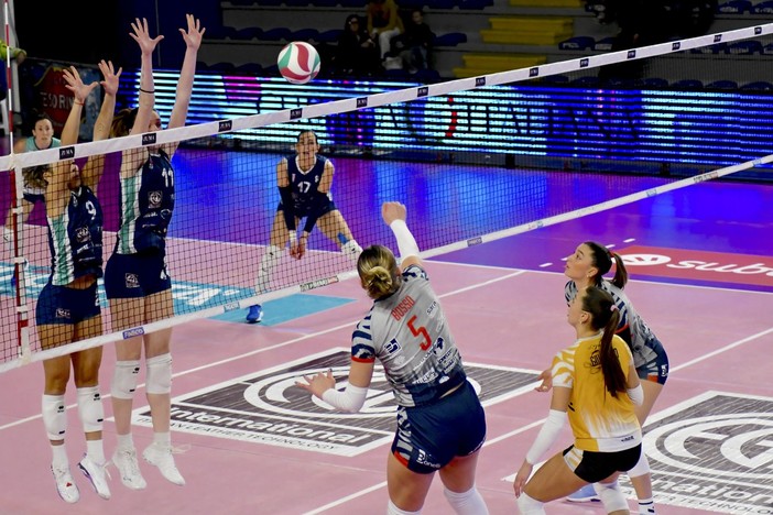 Una immagine del match disputato all'andata (foto sito Legavolleyfemminile)