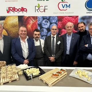 Alberghiero Giolitti-Bellisario-Paire di Barge protagonista a Fruit Logistica, l'elogio dell'assessore Bongioanni: &quot;Splendido biglietto da visita per il Piemonte&quot;