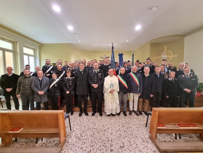 In foto il gruppo dei Carabinieri che hanno festeggiato la Virgo Fidelis, a Bra