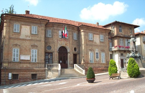 Bra: il Consiglio comunale dà il via libera alla vendita dell’immobile di via Vittorio Emanuele