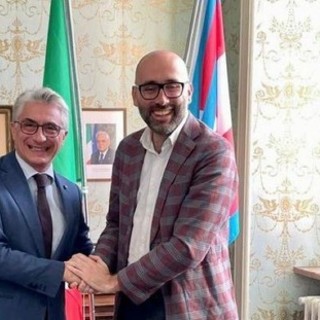 Il sindaco di Alba Carlo Bo con il presidente della Provincia Luca Robaldo