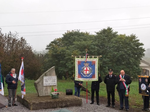 La commemorazione in località Santa Lucia, dove Ferraretto fu fucilato per rappresaglia da un plotone di soldati tedeschi il 21 ottobre 1944