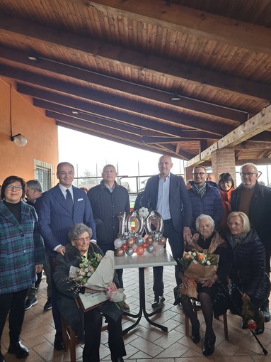 Cherasco, la frazione Veglia festeggia le sue centenarie