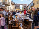 Sei in tutto l’anno, dalla primavera a dicembre, i grandi mercati dell'antiquariato nella città delle paci