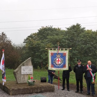 La commemorazione in località Santa Lucia, dove Ferraretto fu fucilato per rappresaglia da un plotone di soldati tedeschi il 21 ottobre 1944