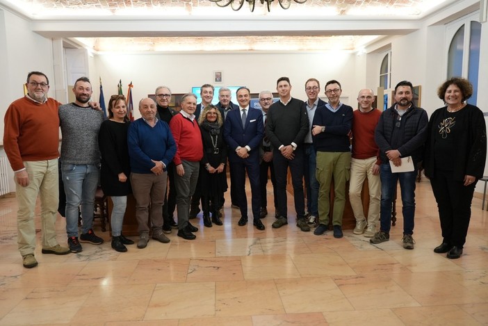 L'incontro del presidente Cirio a Canale con i sindaci del Roero