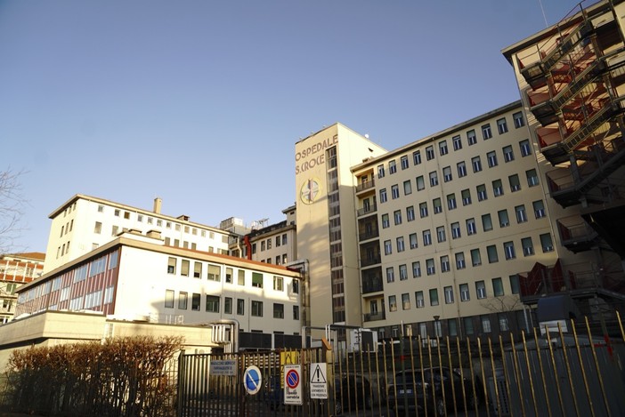 L'ospedale &quot;Santa Croce&quot; di Cuneo (foto Mattia Benozzi)