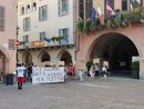 Il corteo solidale organizzato ad Alba dal Collettivo Mononoke per i diritti dei migranti nei mesi scorsi