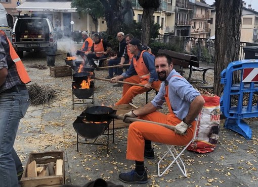 A Dronero tutto è pronto per una bella Castagnata in compagnia