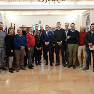 L'incontro del presidente Cirio a Canale con i sindaci del Roero