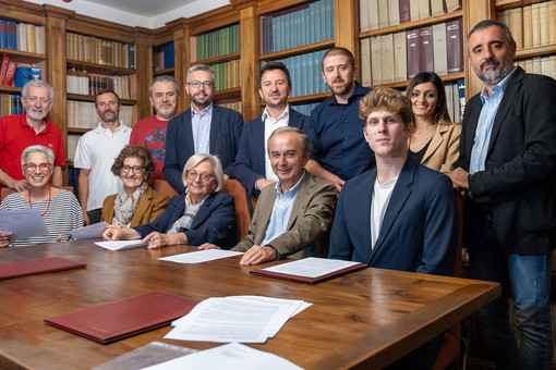 Nella foto i presenti all'ultima riunione del Coordinamento col sindaco Gianni Fogliato