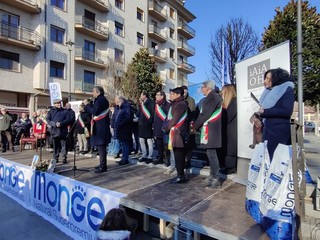 Nelle foto alcuni momenti della manifestazione promossa dall'Enoteca Regionale del Roero