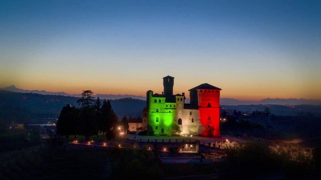 Del tricolore oggi è la sua festa. La bandiera d'Italia