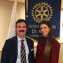 Davide Bianco e Gaia Frunzio (Presidente del Rotary Club Alba)