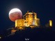 Eclissi di Luna sopra la Sacra di San Michele (Foto di Valerio Minato)