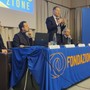 Il presidente Gola parla alla platea