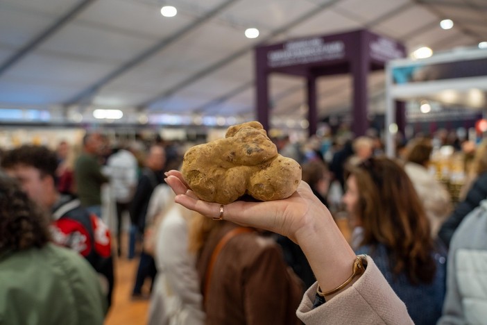 Chiude la 94ª edizione della Fiera del Tartufo Bianco d’Alba, sempre più internazionale