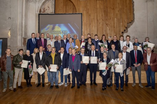 Il gruppo dei premiati