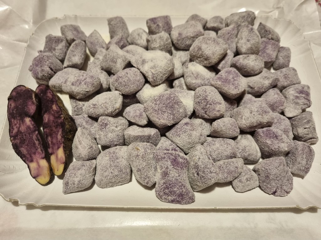 La coltura della patata viola a Mombarcaro… e il piatto si colora! 
