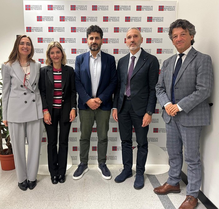 In foto Gianna Gancia (Vice Presidente Commissione Legalità), Simona Ronchi (dirigente dell'Ufficio di Milano dell'ANBSC), Domenico Rossi (Presidente Commissione Legalità), commissario Roberto Bellasio (ANBSC), Pasquale Coluccio (Vice Presidente Commissione Legalità)