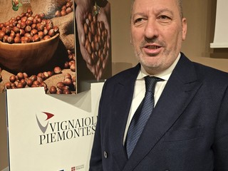 Alcune immagini della presentazione tenuta oggi al castello di Grinzane