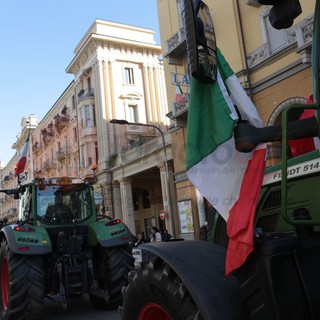 Il corteo dei trattori a Cuneo