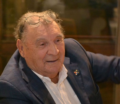 Salvatore &quot;Ico&quot; Turra (1936-2024), nello scatto pubblicato dal Rotary Club albese