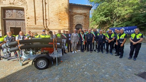 Inaugurata a Castagnito la motopompa carrellata in dotazione alla Protezione Civile