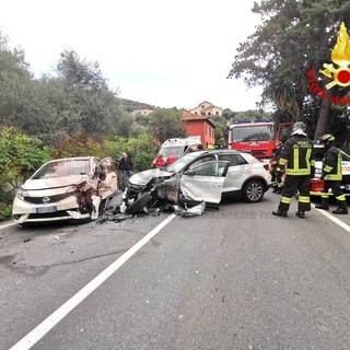 Imperia: tratto della Statale 28 del Colle di Nava momentaneamente  chiuso al traffico per incidente