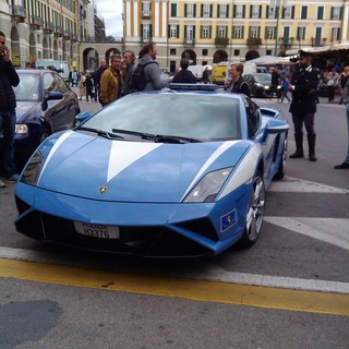 Oltre al Pullman sarà presente anche la “Lamborghini Huracan”, potente mezzo della Polizia di Stato